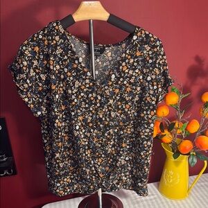 Forever 21 Blue and White Fitted Blouse with Bishop Sleeves